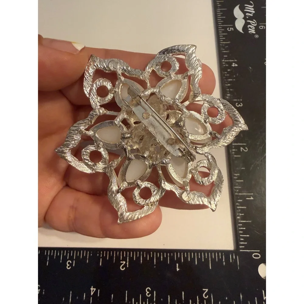 N/A silver tone